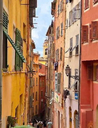 Spacious In Cimiez * نيس