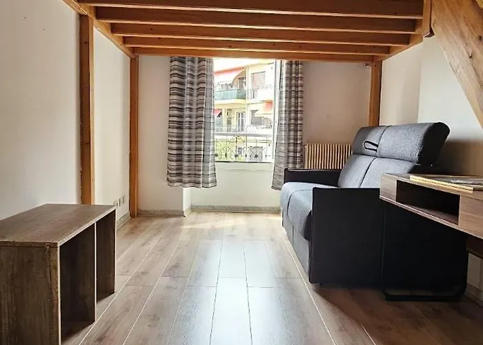 Spacious In Cimiez نيس