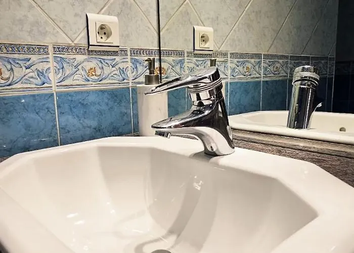 Spacious In Cimiez Apartment