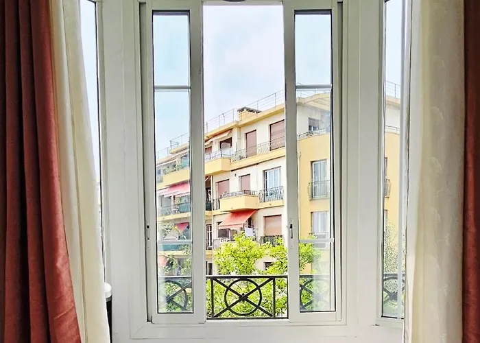 Apartment Spacious In Cimiez